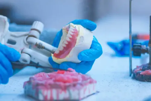 Dentures & Bridges service image
