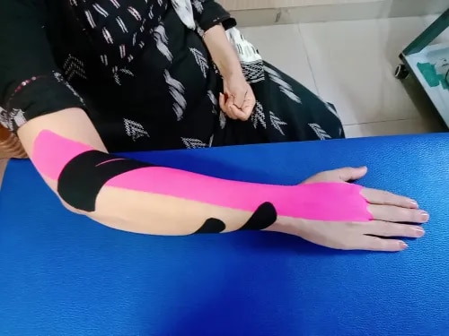 Kinesiology Taping service image
