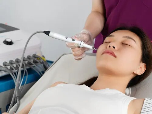 Electrical Muscle Stimulation Therapy  service image