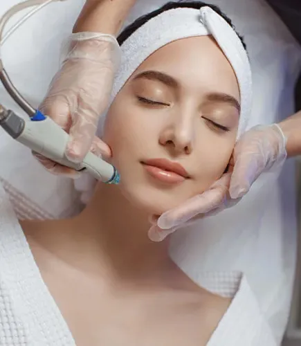 Medi-Facial Treatment Specialist in Bibwewadi, Kondhwa, Dhankawadi, Pune service image