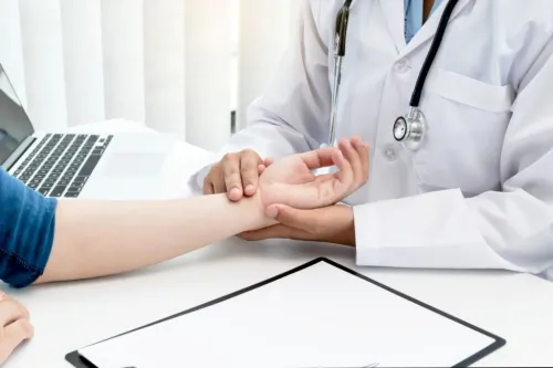 Best General Physician in Bibwewadi, Dhankawadi, Market Yard, Kondhwa, Pune service image