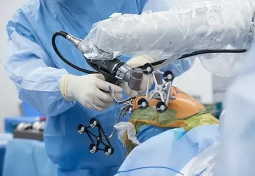 Robotic knee replacement service image
