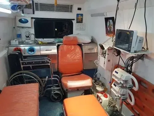 Ventilator Ambulance Services: Round-the-Clock Emergency Care.