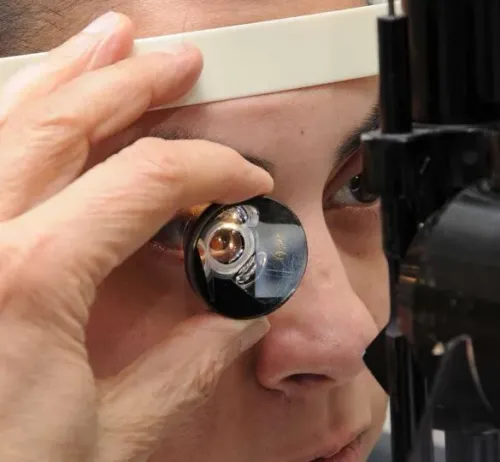 Gonioscopy in Thane service image