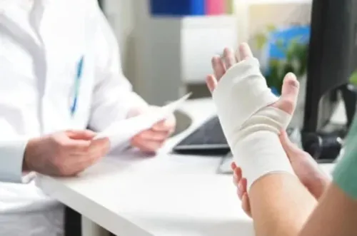 Trauma & Fracture Treatment in Aundh, Sanghvi, Pune service image