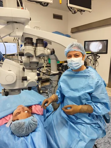 LASIK / SMILE EYE SURGERY service image