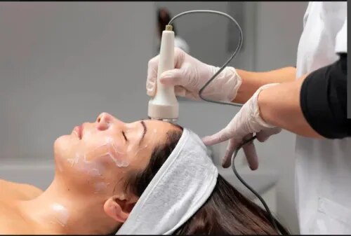 Medifacial Treatment Specialist in Nashik service image