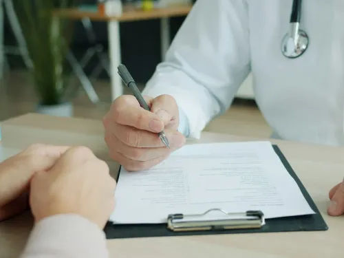 Cardiologist Consultation service image