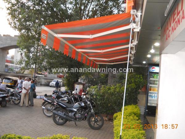 Retractable Awnings 