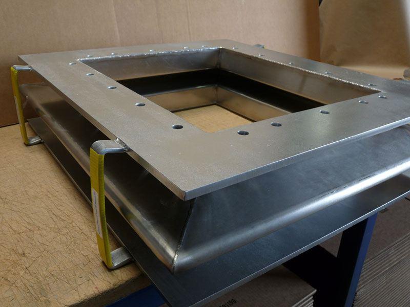 Symbolic to all the success we have acquired in the industry, remains our status as a prominent enterprise engaged in manufacturing Rectangular Bellow.Features:Sturdy designHigh strengthEnhanced durabilityNote: We are providing on site manufacturing facility for these products as per client requirement.