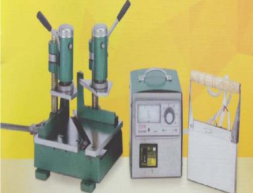 Approx Price: Rs 80,000 / pieceWe are offering a wide range of Manual Window Mullion Welding Machine.