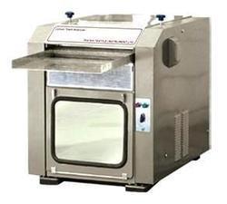 Cotton Trash AnalyzerApplicationCotton Trash Analyzer, to analyses lint, trash and dust content within a sample of raw cotton fiber upto 100 grams. Also used to determine non-fiber content of synthetic fibers and to open and clean fibers for further testing. The analyser uses the carding principle with air separation of lint and non lint content.SpecificationsWorking width: 490mmSize of feeding roller: Dia.57.15Size of Licker-in: Dia. 238mmRotation speed: 900 r/minStandards: ITMFPower 380 V 50/60 Hz 0.8 KwWeight 280 Kg