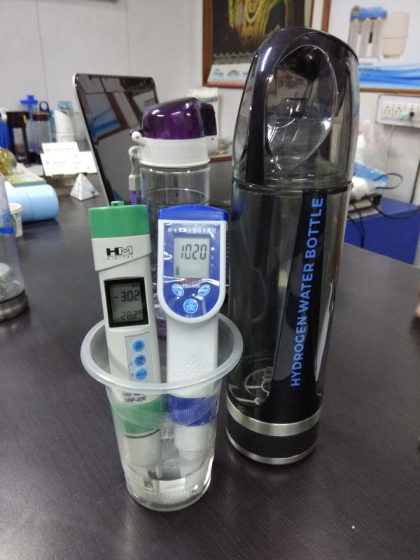 https://productimages.withfloats.com/tile/59bcf9d61953b10b141760f9.jpg