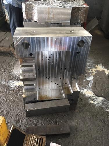 With the help of dexterous experts, we are capable to offer an extensive series of Die Castings used as Mould Base by the end customer. We provide this product to our patrons at nominal prices.Features:Low maintenance RuggednessAccurate dimensions Resistant against corrosion Ruggedly constructed