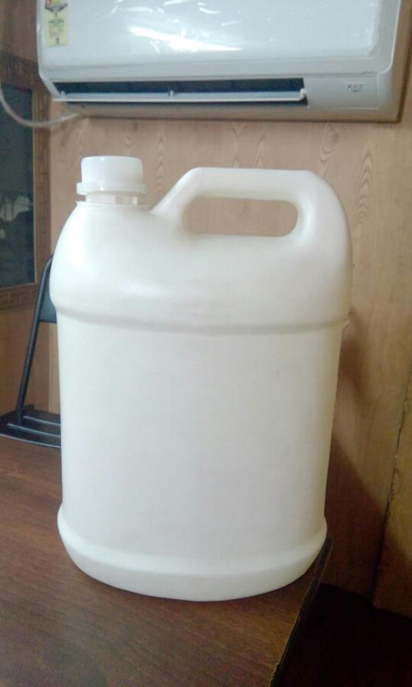 Oval shape Jerry Can ,good strength eyc