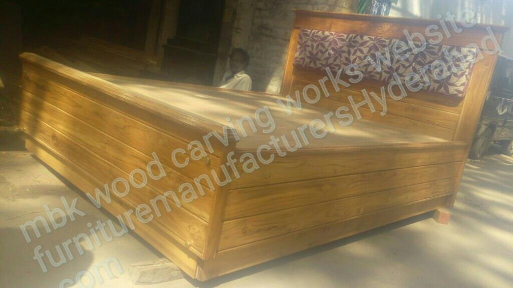 Wooden king size double bed with storage in side storage size clearly 17 inch best model best design ince locking ready to only on order time 10 to 15 days and best india wood quality polishing color natural walnut and roswood