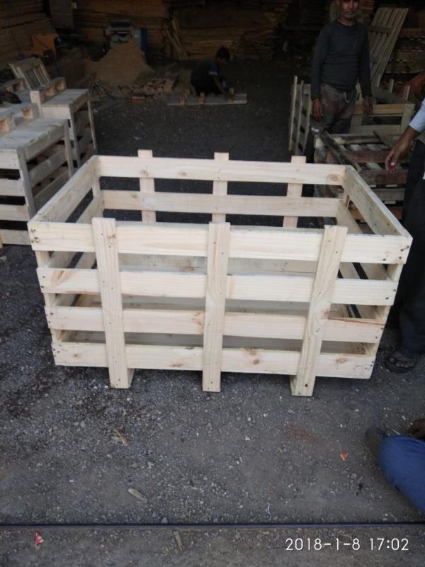 Size-39×39×18 .we are the largest pine wood crate manufacturer in gujarat .pine wood crate is used in machinery parts ,can used in house hold transportation.