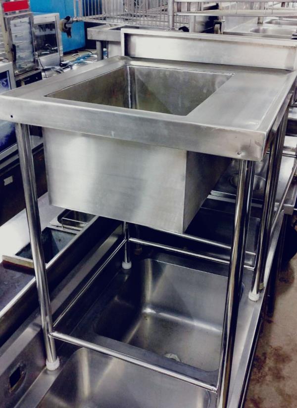 we sell Various types of SS Sinks with option such as Sink with Worktable, Sink with Chute, Sink with Unloading table Etc
