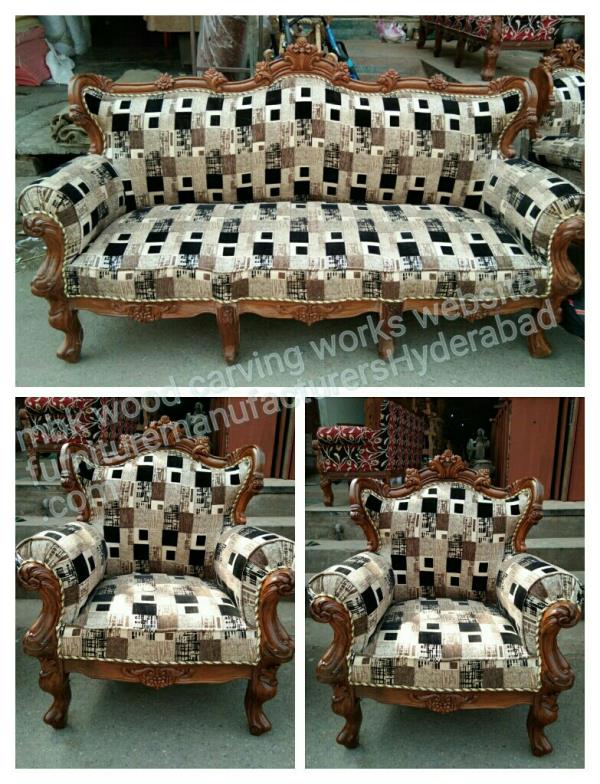 Best hand carving sofa set 3+1+1 sofa and one santer table with polish finest and best fabric quality color natural teak and only on order for ready sofa set