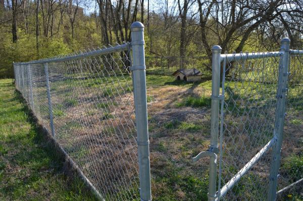 Approx Price: Rs 50 /KilogramProduct Details:Height	2 ft to 13 ftMaterial	Galvanized Iron (GI)Wire Diameter(millimetre)	2-5Surface Treatment	GalvanizedDue to our enormous understanding and massive knowledge of thisbusiness, we are involved in offering Garden Chain Link Fencing.