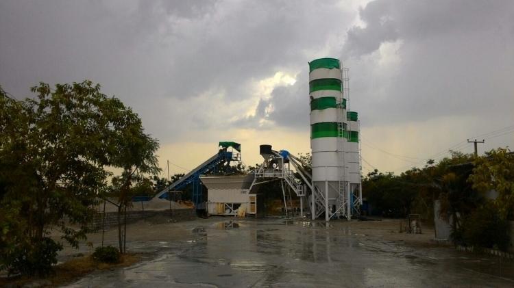 We feel proud to introduce ourselves as one of the leading manufacturers , trader and suppliers of industrial readymix concrete. this concrete are processed using latest machines and increases structural integrity. The offered range of readymix concrete is widely demanded by various building construction industries. Our clients can avail this concrete from us at the most affordable rates.