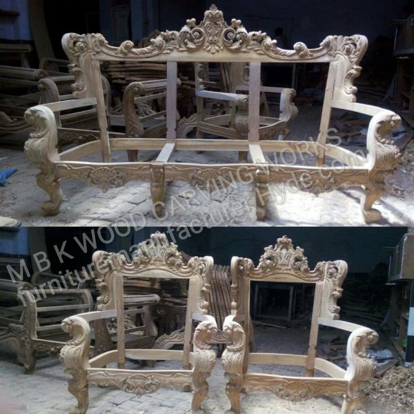 Best teak wood carving modern sofa set best design 3 + 1×1 sofa set with polish and question best fabric cloth and rexine polish colour Natural walnut Rosewood and gold polish finish this sofa only on order for ready no stock time 20 to 25 days standard size no Centre table only sofa set best take wood Indian and African wood