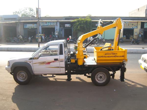 Nalah Cleaning Machine