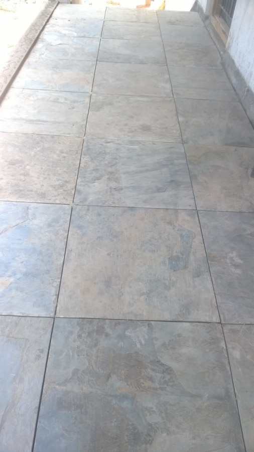 FOSSIL STONE isusedfor Wall Cladding and Floor Paving.