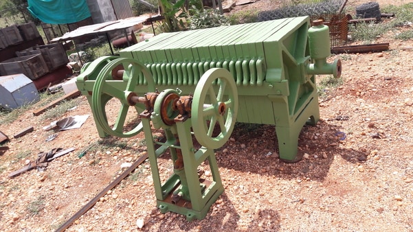 Capacity : 5 to 7 ton Per DaySize : 24*24*24 Plate          24*24*28 Plate          24*24*30 PlatePower : 3 HPPrice : Rs. 2,50,000 to 3,50,000 