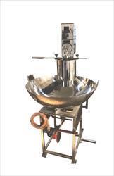 Features:• Makes up to 500 Vadas per Hour • Size and weight of each Vada Will be identical • Less oil consumption • Operation LPG as well as electrical cooking system • Dimension : 18”x20”x 48” • Oil capacity: 15 litres • Semi-automatic • Half HP : Motor capacity