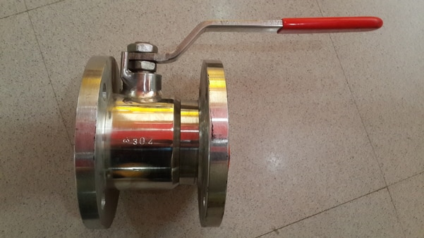 Functioning of Flush Bottom Ball valves:-Flush bottom ball valves are designed so as to completely seal off the outlet nozzle at the inner vessel wall. This prevents solids/liquid from accumulating and solidifying in the outlet nozzle neck and stopping discharge of the vessel contents. It also prevents the collection of un-reacted material in the nozzle. Flush bottom ball valve has special surface designed inlet flange, directly welding and flush mounted at the bottom of reactor, tank, vessel or container, smooth tapered hole and super short distance between the valve ball and bottom can prevent the medium accumulate at the entrance, ensure the medium smoothly discharge.J. D. Flush Bottom Ball Valves are generally supplied with manual hand lever or gear unit operated, depending on valve size. J D also offering Ball Valves with either Pneumatic operated for automationFeatures of Flush Bottom Valves:-• Stronger Heavy Duty Construction• Flexible design Capabilities allow fitting any vessel nozzle configuration • Deep stuffing box is providing to assure tightness and maximum packing life• Precision stem Packaging Chamber• Self-Aligning Two Piece Gland• Ground Finish Stem• Steam or Cooling Jacketed Valves Industrial Uses Flush Bottom Valves:-• Pharmaceuticals • Fertilizers• Lime(Cement)• Chemical or other abrasive• Food & Beverages• Resins • Process Industries & Many more……..