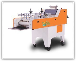 Dough MoulderSpecificationsCapacity : 2000 pieces/hourWeight of Dough : 100-800gmsPower : 0.37 KWDimension : 1420x660x1200