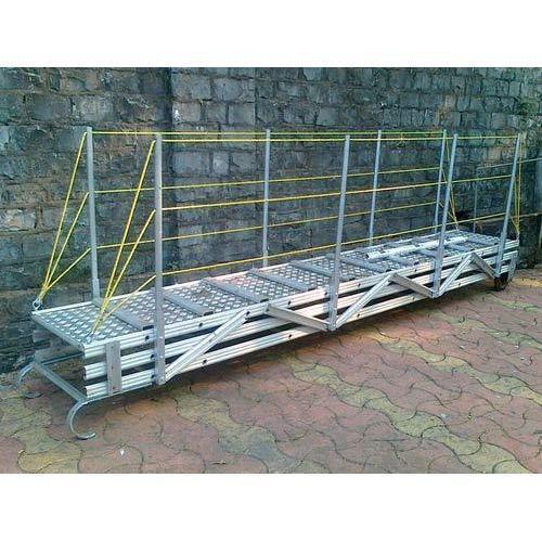 Manufactured from high tensile aluminum alloyLeading Supplier of Aluminum Gangway Ladder in Vadodara as well as in Surat,Rajkot,Vapi,Valsad,Anand,Ahmedabad,Gujarat,India