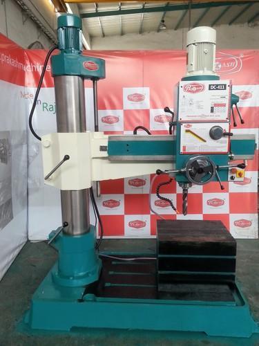 We are a leading Manufacturer of auto feed radial drilling machine, heavy duty geared radial drilling machine, geared radial drilling machine, double column radial drilling machine, geared drilling machine and fine feed radial drilling machine from Rajkot, India.Product Details:Minimum Order Quantity : 1 UnitDrilling in CI : 50 mmRough Boring in MS : 60 mmTapping in MS : 25 mmDiameter of RAM : 80 mmMaximum Drilling Radius : 1137 mmMachine Measurement : L X B X H 1600 x 850 x 2190 mmDiameter of Column : 225 mmAutomation Grade : AutomaticWork Table Dimension : 550 x 450 x 400 mmModel : DC-411Brand : PrakashHole Diameter : 25-50 mmWe are offering Heavy Duty Geared Radial Drilling Machine to our clients.