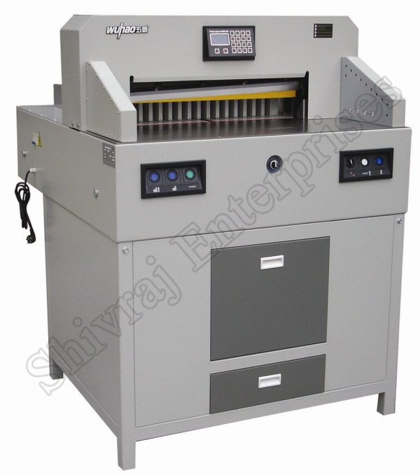 Products information:Max. Cutting Width : 520mm Max. Cutting Thickness : 50mmVoltage : 220V, 50HZDisplay : Numeric , Program StorageWeight : 390 kgsRS:132000/- +GST