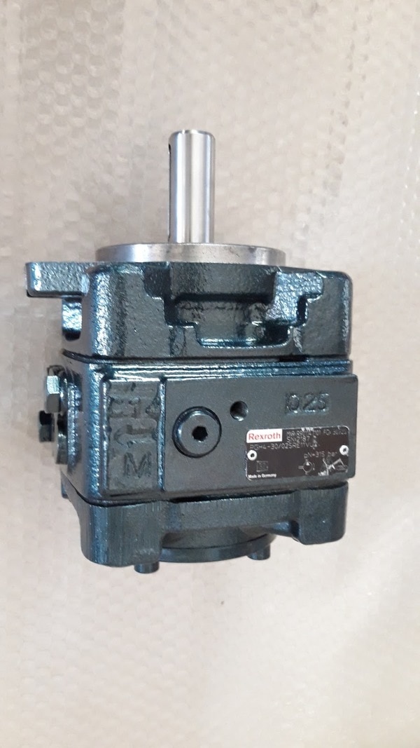 REXROTH PGH4 HYDRAULIC PUMP