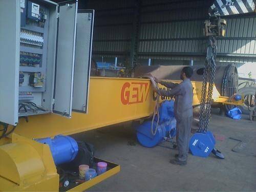 Product Details:Capacity	20-25 ton, 10-15 ton, 0-5 ton, >25 ton, 5-10 ton, 15-20 tonPower Source	MechanicalMax Height	20-40 feet, 0-20 feetColor	Green, Yellow, Orange, RedSingle Girder Overhead EOT Crane Or Single Beam Overhead EOT Crane RequestCallbackAdditional Information:Production Capacity: 5.0T -25.0TDelivery Time: 24 DAYSPackaging Details: GIRDER-1NO, END CARRIAGE-02NOS, ELECTRIC HOIST-01SET, PANEL-01SET, CABLES-01SET