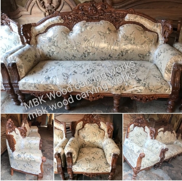 Wooden teak wood sofa set modle devdas sofa3+1+1 no Santar teabul noly sofa this sofa 2 types wood shesham aur teakwood best quality wood and fabric clothing with polishing finish natural colour polish finishedÂ