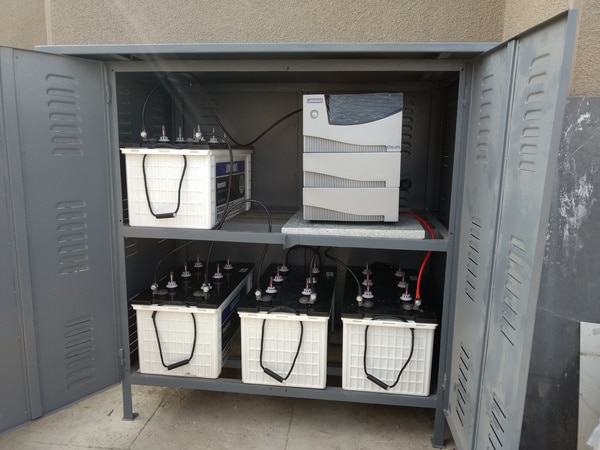 Luminous Sinewave UPS model CRUZE for Residential and Commercial applications. Available in 2, 2.5 ,3.5 , 4, and 6 KVA ratings. Suitable for Lighting loads, Air conditioners,  Digital display, A.C & D.C MCB's, Bypass switch, Efficient Charger.