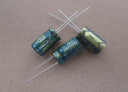 JWCO Electrolytic Capacitors 10uf/63vAdditional Information:Port of Dispatch: MumbaiDelivery Time: EX-Stock