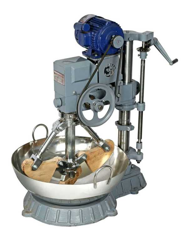 With our in-depth knowledge and experience of this industry, we are engaged in providing an excellent range of Mawa Musti Machine (Mawa Musta Machine). Manufactured and molded using supreme quality raw material and ultra modern techniques with the aid of our adept professionals in compliance with the defined industry standards.