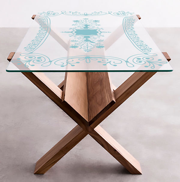 Product Details:Thickness	10 to 20 mmUsage	Decorative GlassWidth	8 to 12 InchesBanking on the skills of our qualified team of professionals, we are instrumental in offering a supreme quality range of Etching Glass.