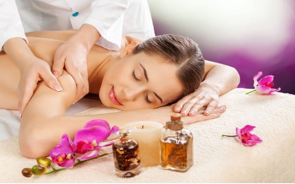 AROMA MASSAGE :-
This is a type of Swedish massage, but it isn’t concentrated on physically getting rid of the aches and pains. We would use a wide variety of scented oils that you can inhale or have massaged into your skin to help activate the effects that the oils can bring out. If you are looking for something that will relax you, then this is the best option.