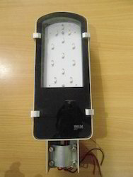 We are engaged in offering an exclusive range of Solar LED Street Light. Our offered street lights are available in several specifications, that are highly tested under the expert engineers. Further, the offered lights are tested on various quality parameters to ensure their defect-free. Apart from this, our clients can avail these lights at competent prices.Features:EfficientHigh performanceLow maintenance natureSpecifications:Solar Panel: 12 V, 60 Wp; Mono / multi crystalline typeBattery: 12V, 42 AH; Sealed Maintenance Free BatteryLight Source: Super Bright White LEDWorking Time: Dusk to Dawn (Automatic operation)Charging time: 5-6 hours on a clear sunny dayWarranty Period: 1 Year