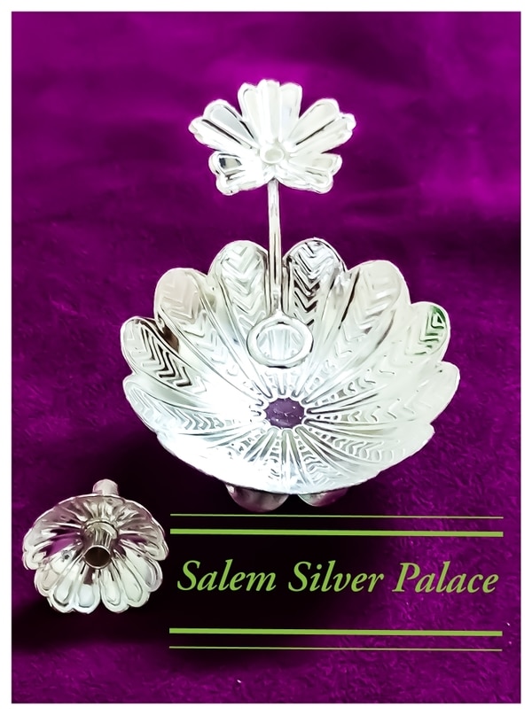 Akshya Trithiya collections. May 7th 2019. Silver Fancy Flower Lamp. With silver flower thiri holder. Weight 22gms. For details contactSalem Silver Palace9894353579Silver wholesaleSalemTamilnaduIndia 🇮🇳
