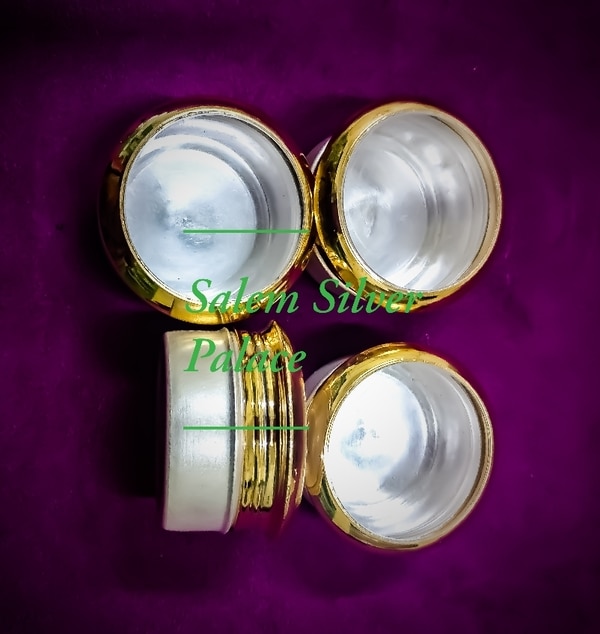 Silver see through box. Small and handy silver see through box perfectly suits the travel kit that we carry. Transparent lid (screw type) avoids unnecessary spillings and helps to organise the things according to the necessity. Weight range starts from 17gms. For details contactSalem Silver Palace9894353579Silver wholesaleSalemTamilnaduIndia 🇮🇳