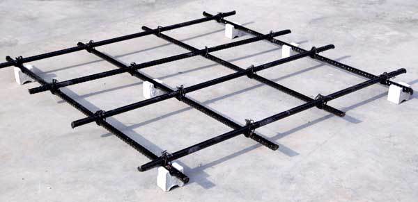 Cover Blocks providing 75mm spacing is available with us throughout India. Surabh manufactures 75mm Cover Blocks in its state of the art facility at Gurgaon, Haryana. Concrete Cover Blocks manufactured by us are in M50 Grade of Concrete. Used in Footings, Columns, Beams of Pilings, we have Cover Blocks available for all puposes and are dimensionally accurate with high load bearing strength.