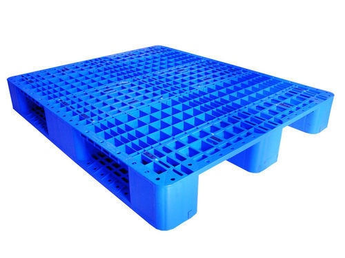 HDPE Pallet / Plastic Pallet is a structure that facilitates mechanical handling of goods by front loader, forklift, jack, etc. They are made from either wood or plastics. We are providing High Quality HDPE Pallets / Plastic Pallets at reasonable price on Wholesale / Bulk orders. 