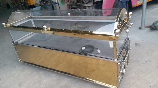 MC 008 - Gold Arch Type