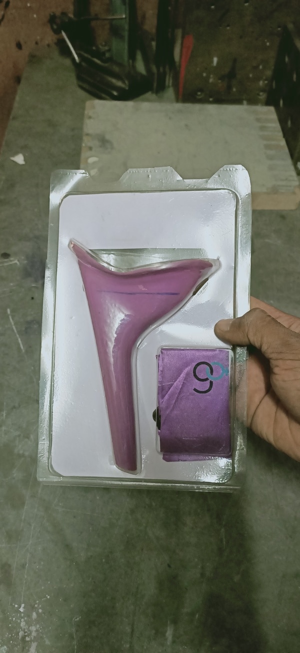 We offer a wide assortment of Stock Clamshell Packaging, which are manufactured by us using superior grade materials and advanced technology. The machines used to manufacture our wide range of clamshells are regularly updated with the advanced technology, to ensure superior quality products and timely deliveries. Our array of clamshells is broadly applicable in different industries. The range is also known for its presentable design and durability and offers matchless quality at affordable pricing.